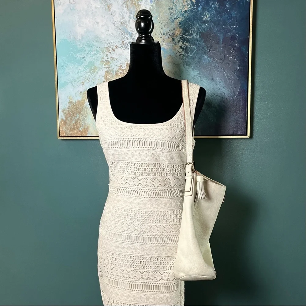 Distressed Kate Spade Leather Hobo - Picture 3 of 16